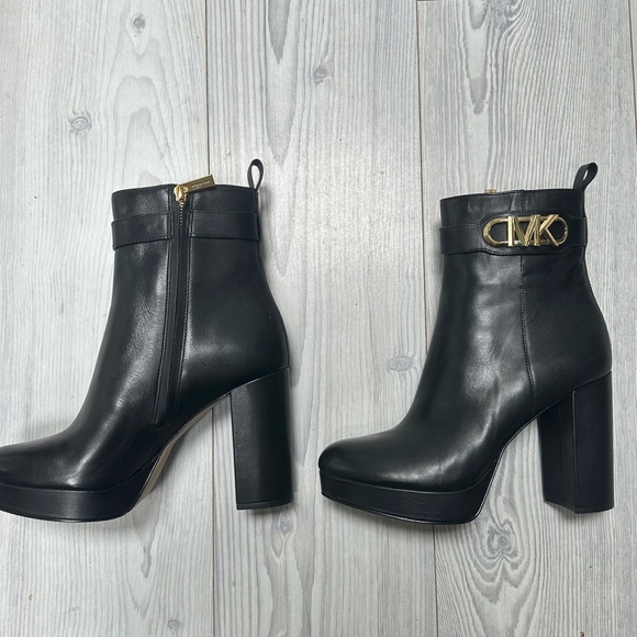 Michael Kors BRAND NEW Leather Platform Boots size 10 - Picture 3 of 8